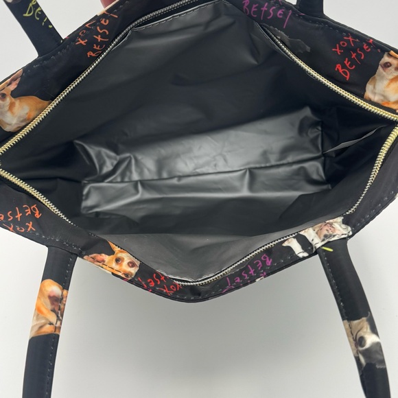 NWOT Betsey Johnson Black Insulated Lunch Bag Tote with Dog Print - Picture 6 of 7